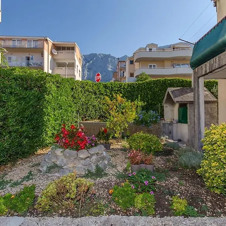 Apartament Katica *