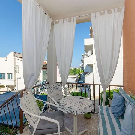 Katica Apartament *