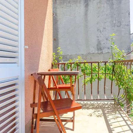Apartament Katica *