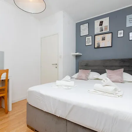 Apartament Katica *